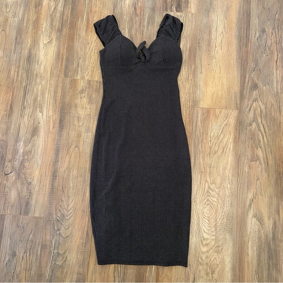 Ardene Black and Gray Striped Ribbed Dress - Picture 10 of 14